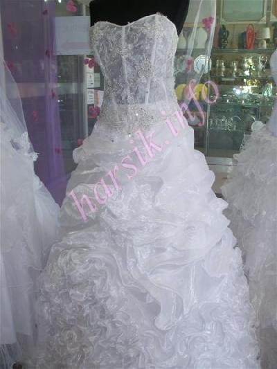 Wedding dress 240543968
